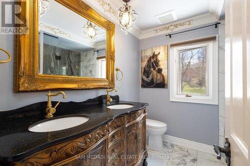 28 Stonegate Drive, Hamilton, ON - Indoor Photo Showing Bathroom