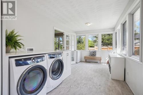 25 Orchard Parkway, Grimsby, ON - Indoor Photo Showing Laundry Room