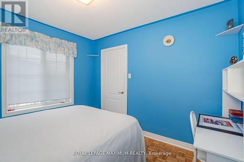 2 Sail Crescent, Vaughan, ON - Indoor Photo Showing Bedroom