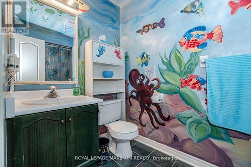 2 Sail Crescent, Vaughan, ON - Indoor Photo Showing Bathroom