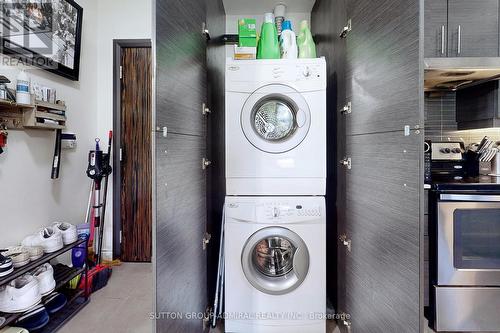 106 - 325 South Park Road, Markham, ON - Indoor Photo Showing Laundry Room