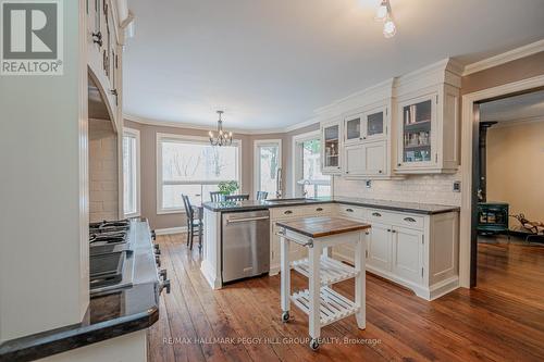 18 Florence Park Road, Barrie, ON - Indoor Photo Showing Kitchen