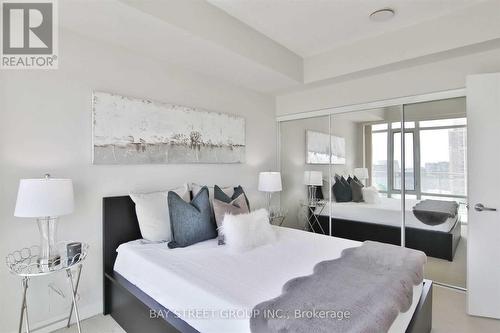 1804 - 365 Prince Of Wales Drive, Mississauga, ON - Indoor Photo Showing Bedroom