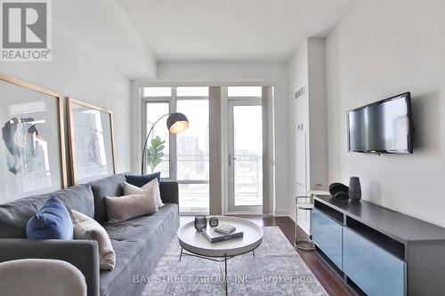 1804 - 365 Prince Of Wales Drive, Mississauga, ON - Indoor Photo Showing Living Room