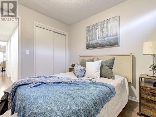 520 - 142 Widdicombe Hill Boulevard N, Toronto, ON - Indoor Photo Showing Bedroom