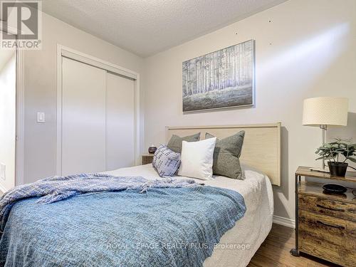 520 - 142 Widdicombe Hill Boulevard N, Toronto, ON - Indoor Photo Showing Bedroom