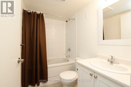 1015 - 816 Lansdowne Avenue, Toronto, ON - Indoor Photo Showing Bathroom