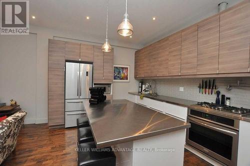 101 - 287 Richmond Street E, Toronto, ON - Indoor Photo Showing Kitchen