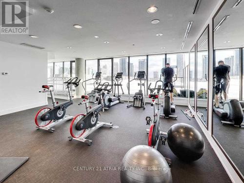 604 - 560 King Street W, Toronto, ON - Indoor Photo Showing Gym Room