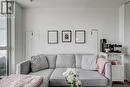 1710 - 101 Erskine Avenue, Toronto, ON  - Indoor Photo Showing Living Room 
