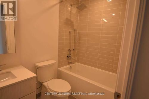 2904 - 25 Richmond Street E, Toronto, ON - Indoor Photo Showing Bathroom