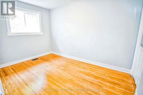 112 Mossbank Drive, Toronto, ON - Indoor Photo Showing Other Room