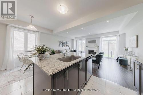 9 Gillivary Drive, Whitby, ON - Indoor Photo Showing Kitchen With Upgraded Kitchen