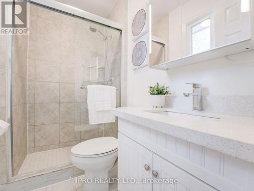 327 Coronation Drive, Toronto, ON - Indoor Photo Showing Bathroom