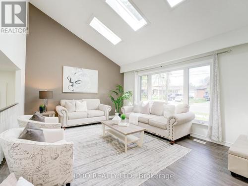 327 Coronation Drive, Toronto, ON - Indoor Photo Showing Living Room