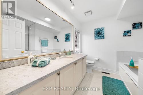65 Woodbine Avenue, Toronto, ON - Indoor Photo Showing Bathroom