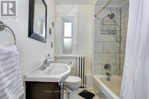136 Lock Street, Peterborough, ON - Indoor Photo Showing Bathroom