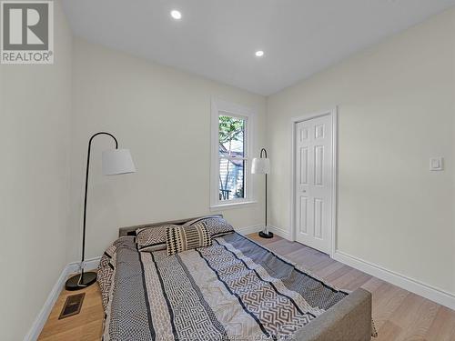 627 Assumption Street, Windsor, ON - Indoor Photo Showing Bedroom