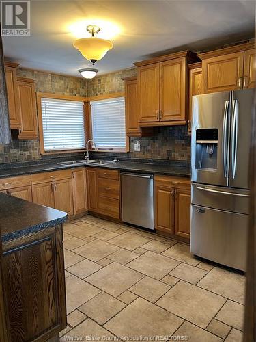 1121 Belle Isle View Unit# Main Floor, Windsor, ON - Indoor Photo Showing Kitchen With Double Sink