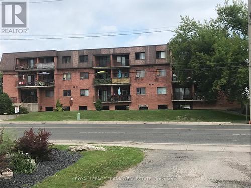 303 - 552 Dundas Street E, Whitby (Downtown Whitby), ON - Outdoor With Balcony With Facade