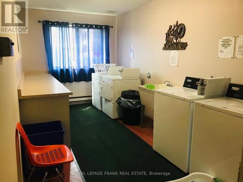 303 - 552 Dundas Street E, Whitby (Downtown Whitby), ON - Indoor Photo Showing Laundry Room