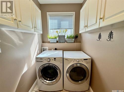 41 Willow Crescent, Yorkton, SK - Indoor Photo Showing Laundry Room