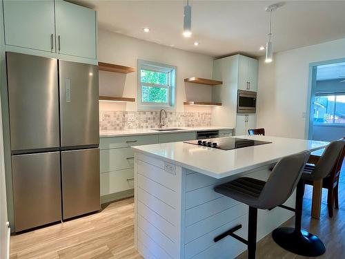 497 Westminster Avenue, Penticton, BC - Indoor Photo Showing Kitchen With Upgraded Kitchen