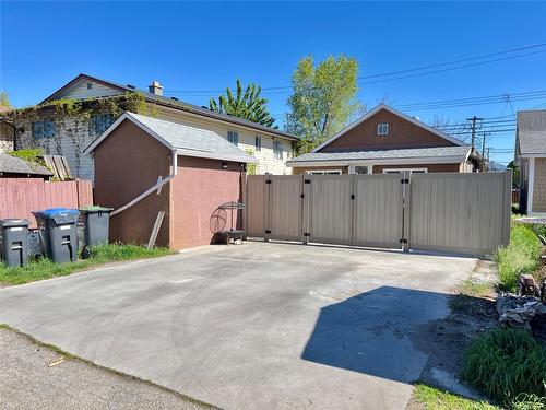 497 Westminster Avenue, Penticton, BC - Outdoor