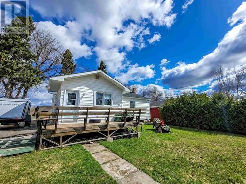 409 Smith St, Iroquois Falls, ON - Outdoor