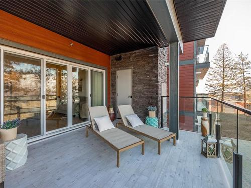 206-3434 Mckinley Beach Drive, Kelowna, BC - Outdoor With Balcony With Exterior
