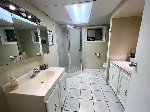 244 The Ridgeway, Princeton, BC - Indoor Photo Showing Bathroom