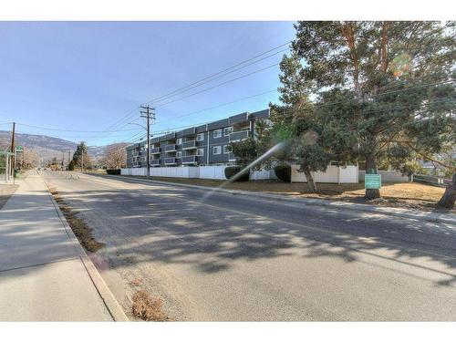 242-715 Leathead Road, Kelowna, BC - Outdoor With View