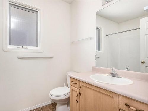 13-124 Sarsons Road, Vernon, BC - Indoor Photo Showing Bathroom