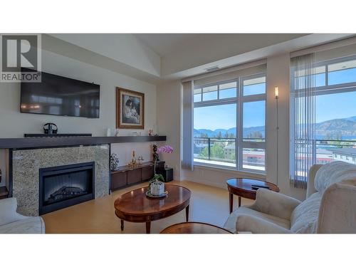 3301 Skaha Lake Road Unit# 805, Penticton, BC - Indoor Photo Showing Living Room With Fireplace