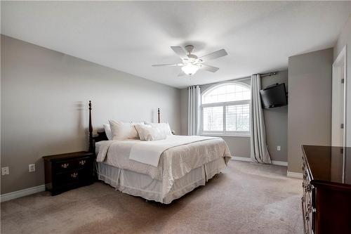 4028 Alexan Crescent, Burlington, ON - Indoor Photo Showing Bedroom