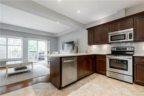 4028 Alexan Crescent, Burlington, ON - Indoor Photo Showing Kitchen With Stainless Steel Kitchen