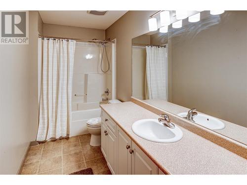 3521 Creekview Crescent, West Kelowna, BC - Indoor Photo Showing Bathroom