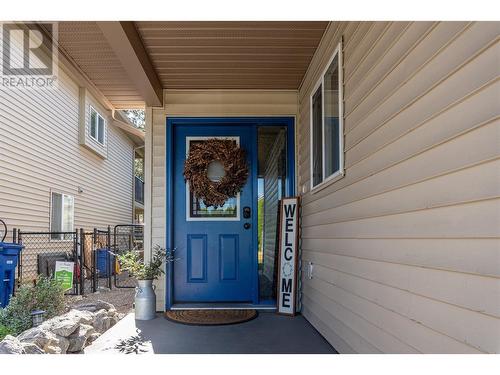 3521 Creekview Crescent, West Kelowna, BC - Outdoor With Exterior
