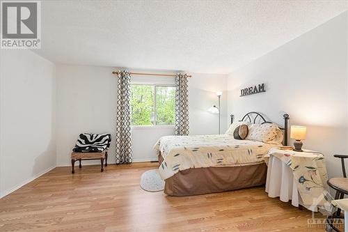 1133 Des Forets Avenue, Ottawa, ON - Indoor Photo Showing Bedroom
