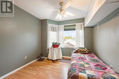 1133 Des Forets Avenue, Ottawa, ON - Indoor Photo Showing Bedroom