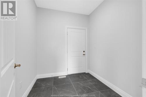 37 Kingsbridge, Amherstburg, ON - Indoor Photo Showing Other Room