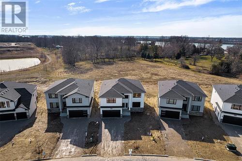 37 Kingsbridge, Amherstburg, ON - Outdoor With Facade