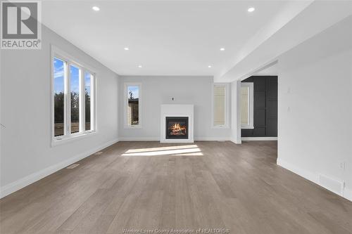 37 Kingsbridge, Amherstburg, ON - Indoor Photo Showing Living Room With Fireplace