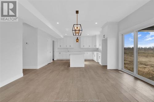 37 Kingsbridge, Amherstburg, ON - Indoor Photo Showing Kitchen