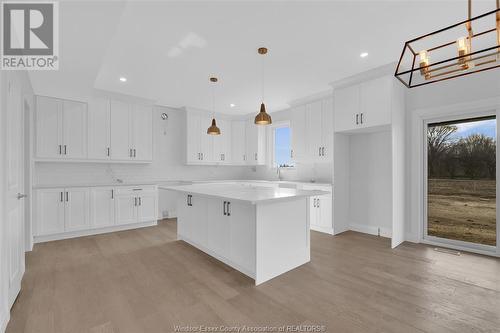 37 Kingsbridge, Amherstburg, ON - Indoor Photo Showing Kitchen