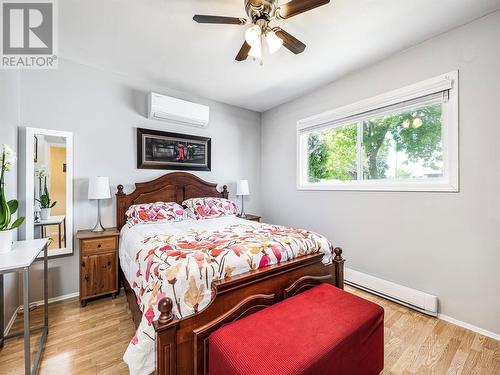 723 Regent Avenue, Enderby, BC - Indoor Photo Showing Bedroom