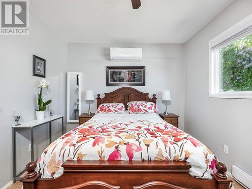 723 Regent Avenue, Enderby, BC - Indoor Photo Showing Bedroom