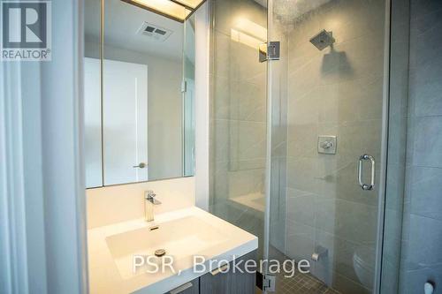 903 - 101 Erskine Avenue, Toronto, ON - Indoor Photo Showing Bathroom
