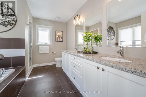 35 Michaelis Street, New Tecumseth, ON - Indoor Photo Showing Bathroom