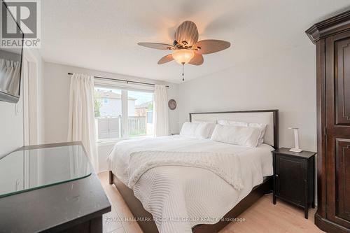 119 Hanmer Street W, Barrie, ON - Indoor Photo Showing Bedroom